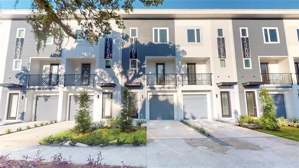 1520 N Pierce Street - Photo 1