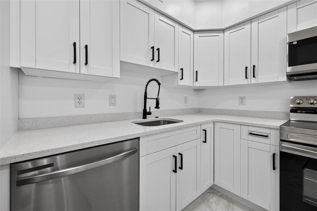 2801 45th Street S - Photo 6