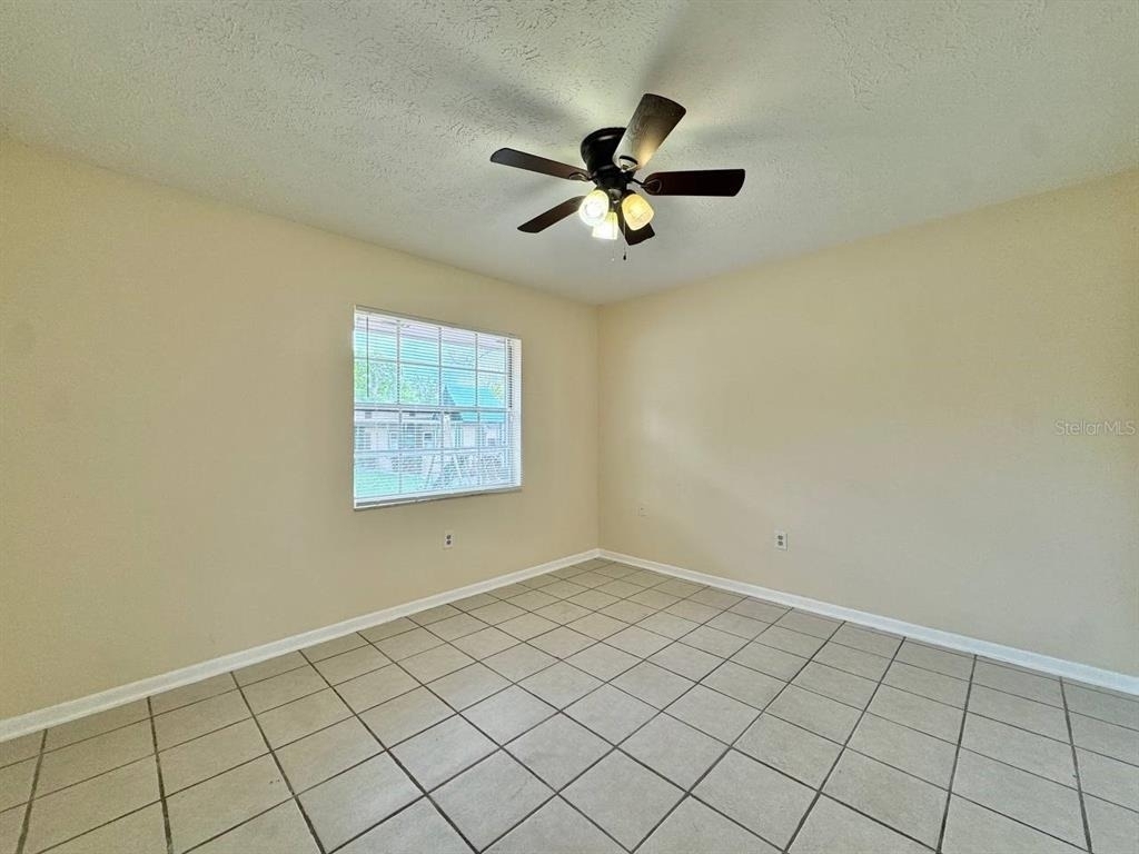 10015 N Aster Avenue - Photo 19