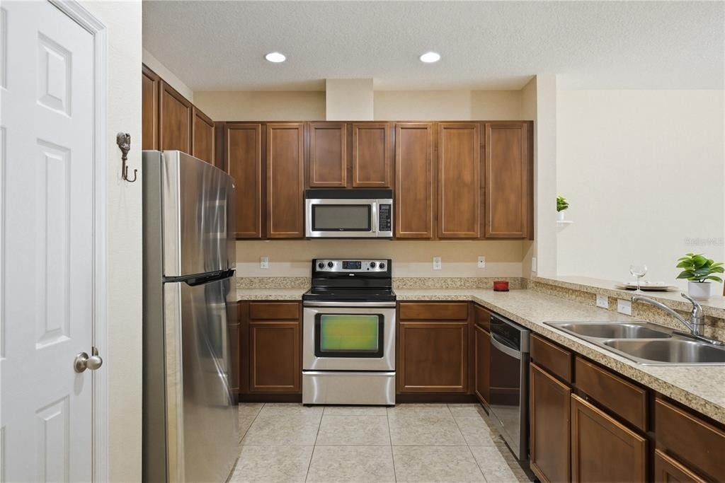 2211 Barracuda Court - Photo 11