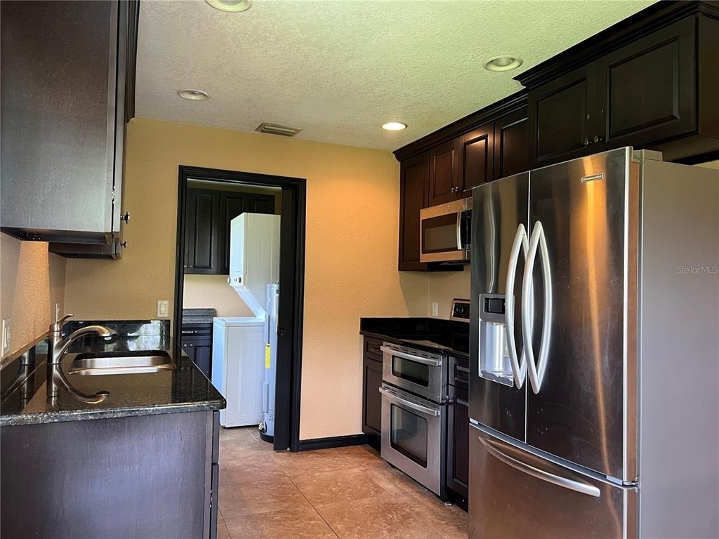22481 Westchester Boulevard - Photo 10