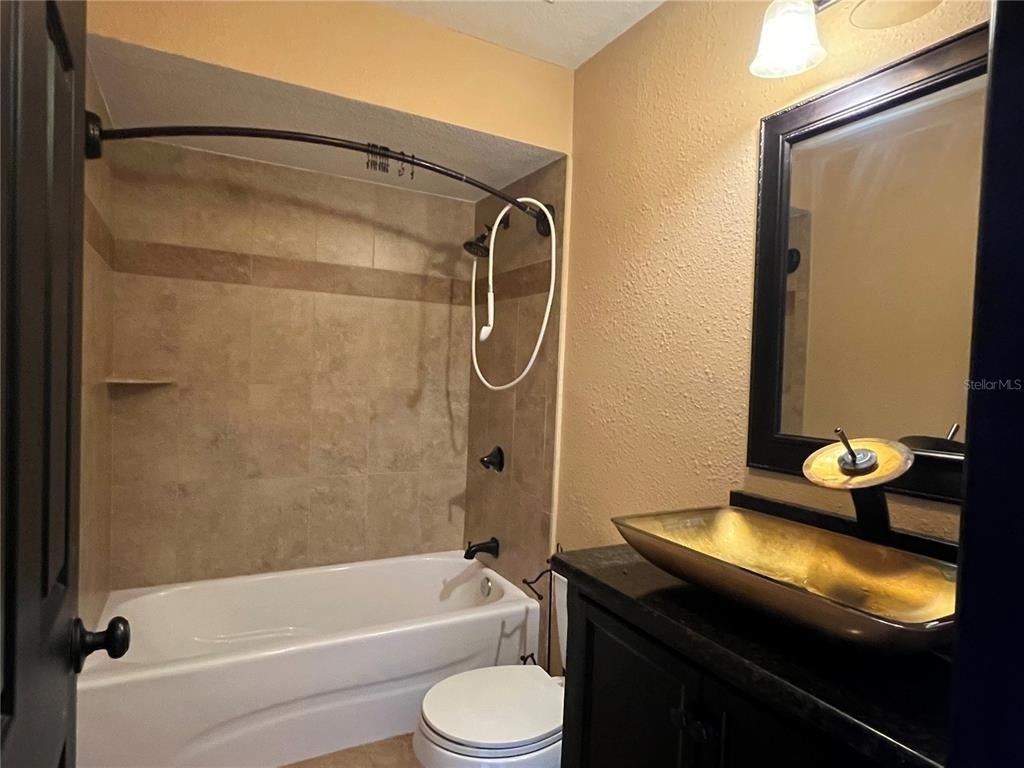 22481 Westchester Boulevard - Photo 13