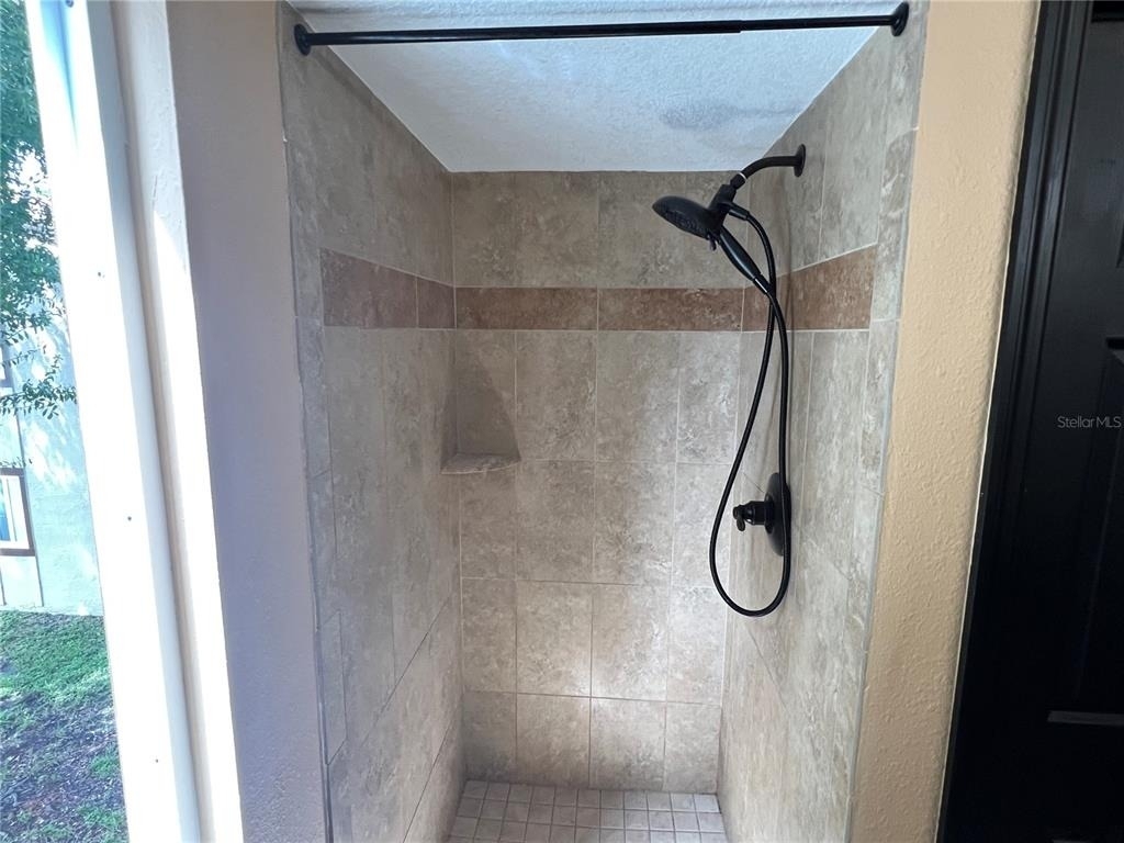 22481 Westchester Boulevard - Photo 23