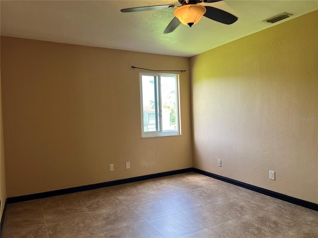 22481 Westchester Boulevard - Photo 16