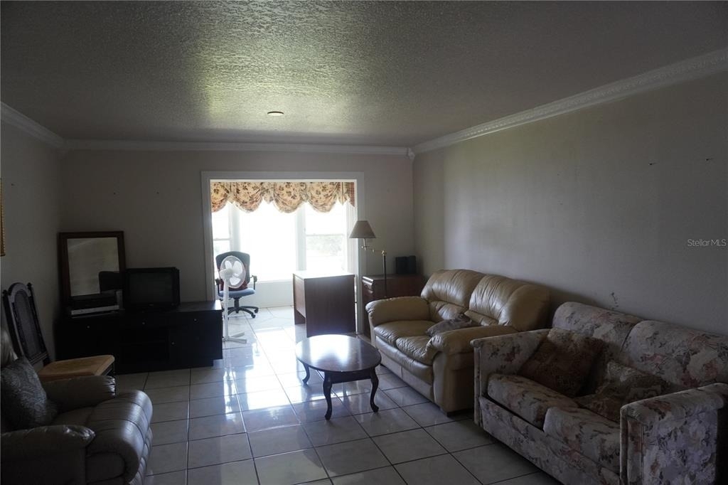 333 Lake Howard Drive Nw - Photo 4