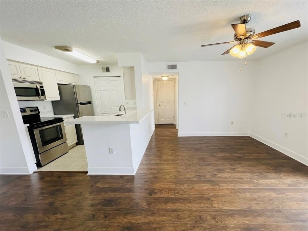 1218 Bermuda Lakes Lane - Photo 6