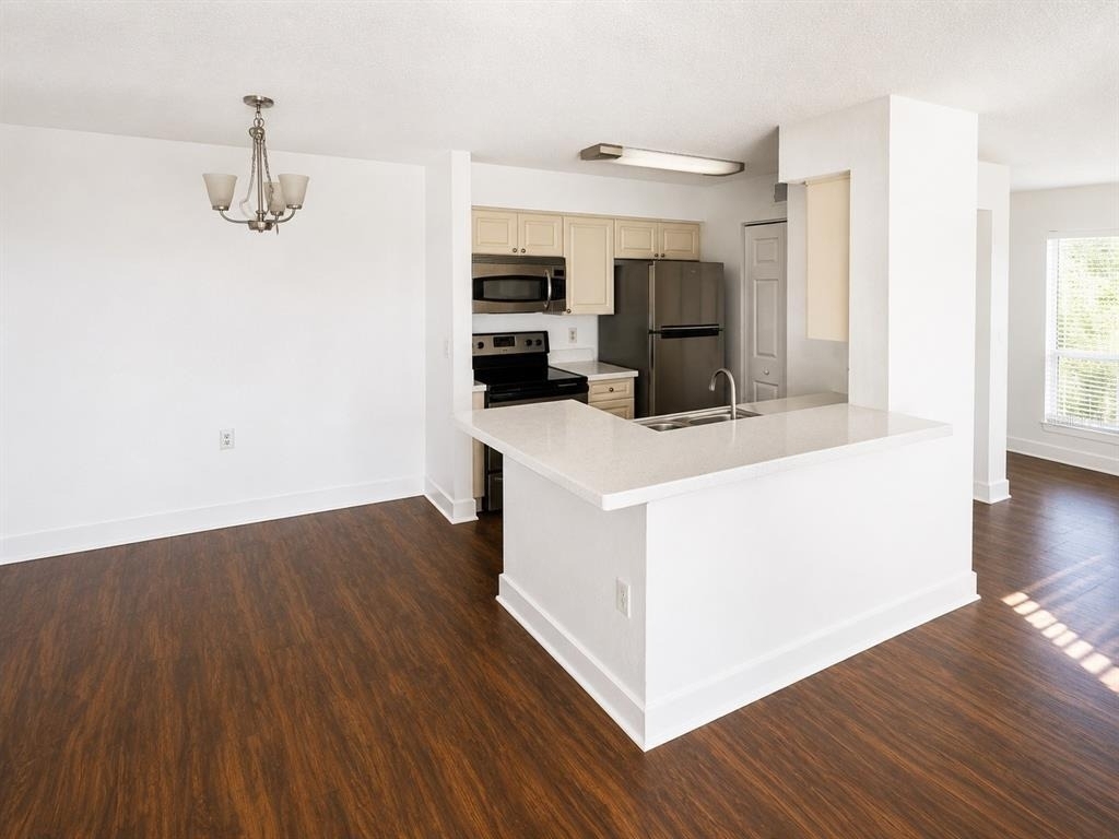 1218 Bermuda Lakes Lane - Photo 7