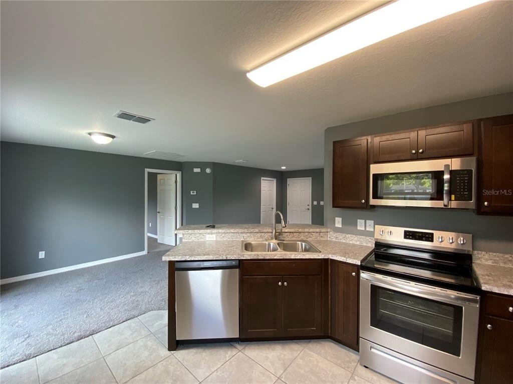 4004 Sw 138th Place - Photo 8