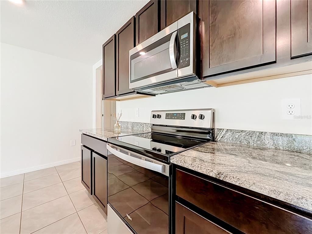 6698 Se 3rd Loop - Photo 5
