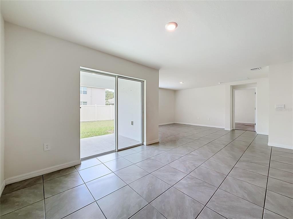 6698 Se 3rd Loop - Photo 8