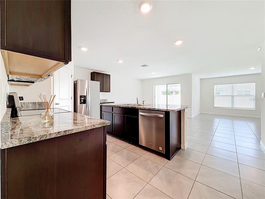 6698 Se 3rd Loop - Photo 3