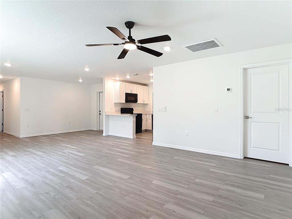 3067 Quarter Street - Photo 2