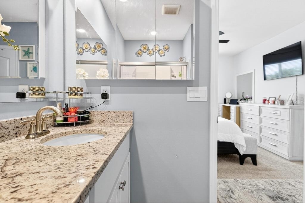 33470 Always Dreaming Court - Photo 18
