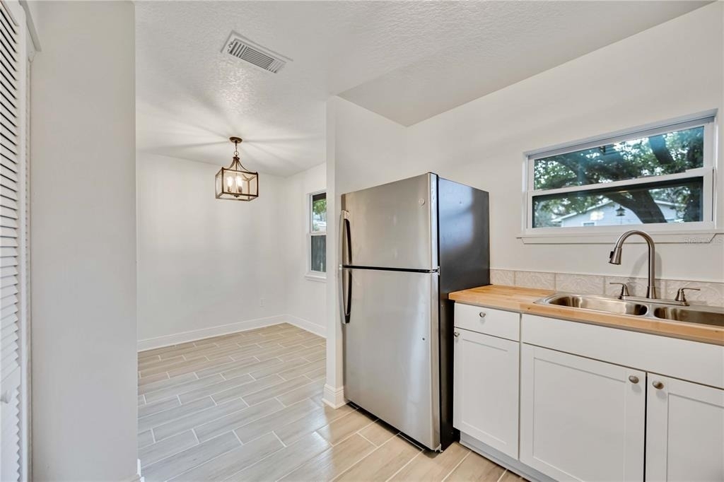 5433 579 Highway - Photo 3