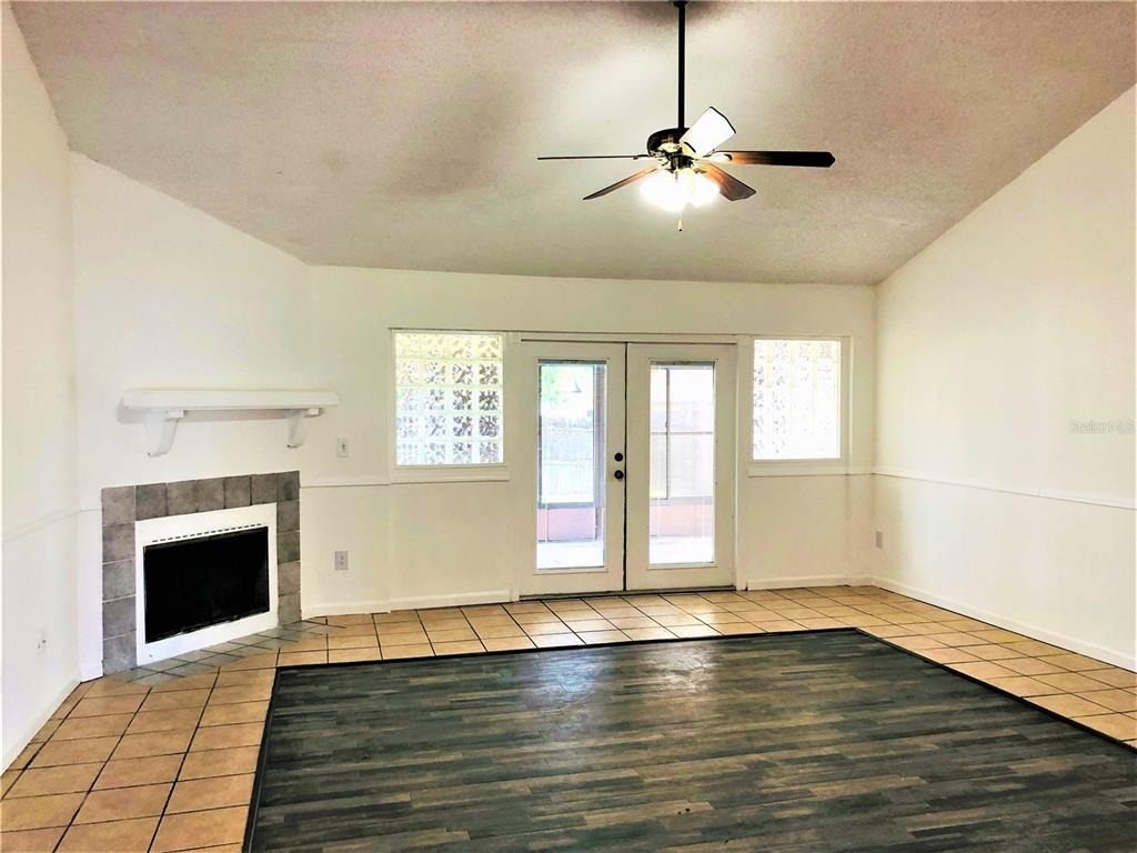 1005 Aviles Court - Photo 4