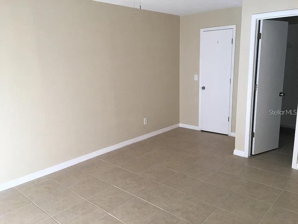330 Colonade Court - Photo 3
