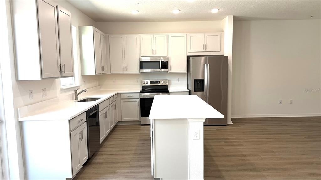 706 Blissful Gardens Way - Photo 3