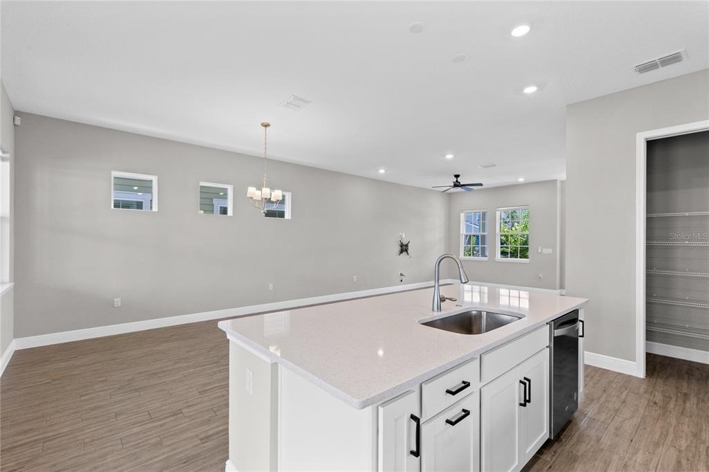10205 Pearson Avenue - Photo 6