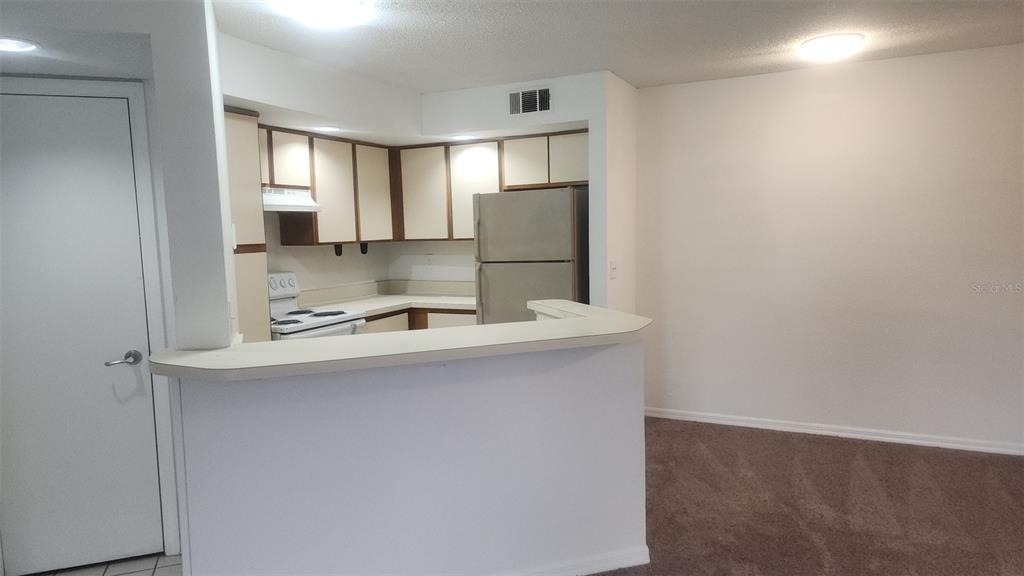 5713 Gatlin Avenue - Photo 2