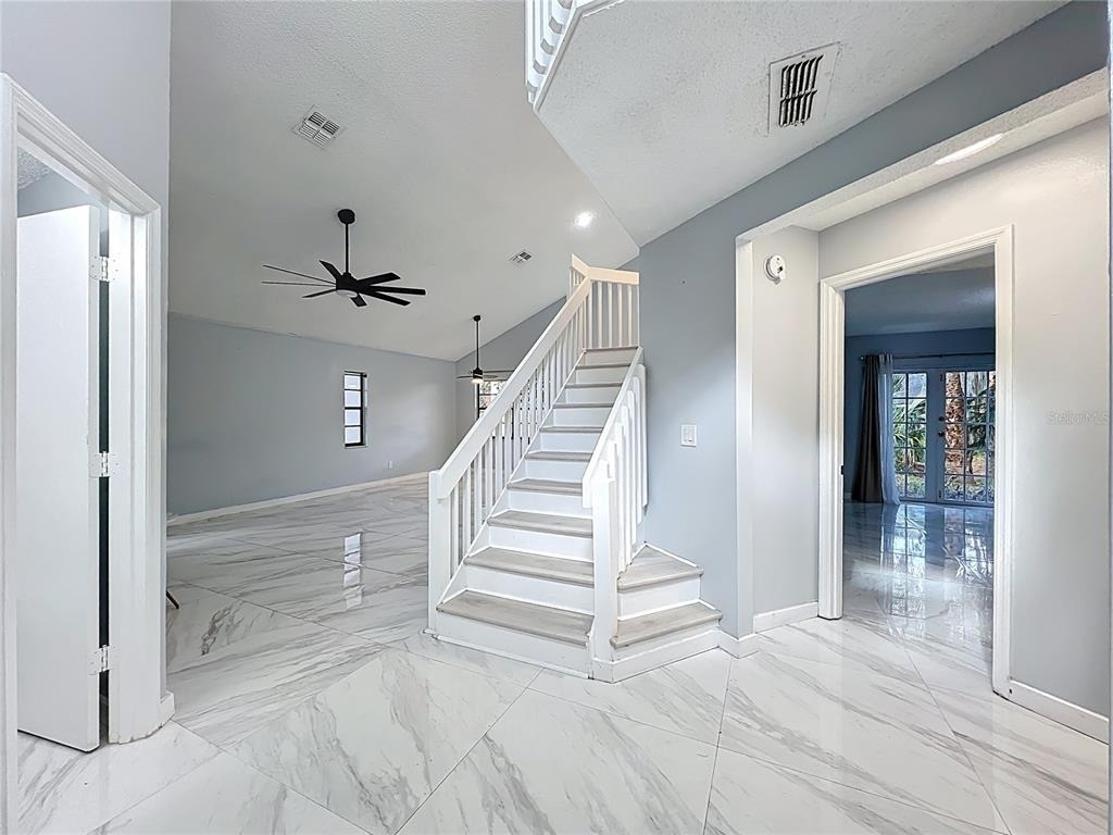 622 Anhinga Road - Photo 2