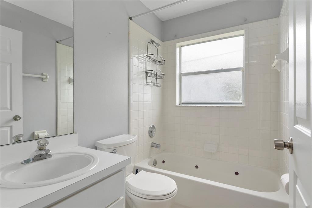 301 S Capen Ave - Photo 20