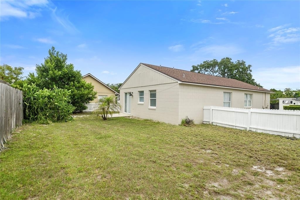 301 S Capen Ave - Photo 24