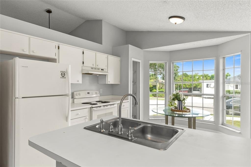 301 S Capen Ave - Photo 8