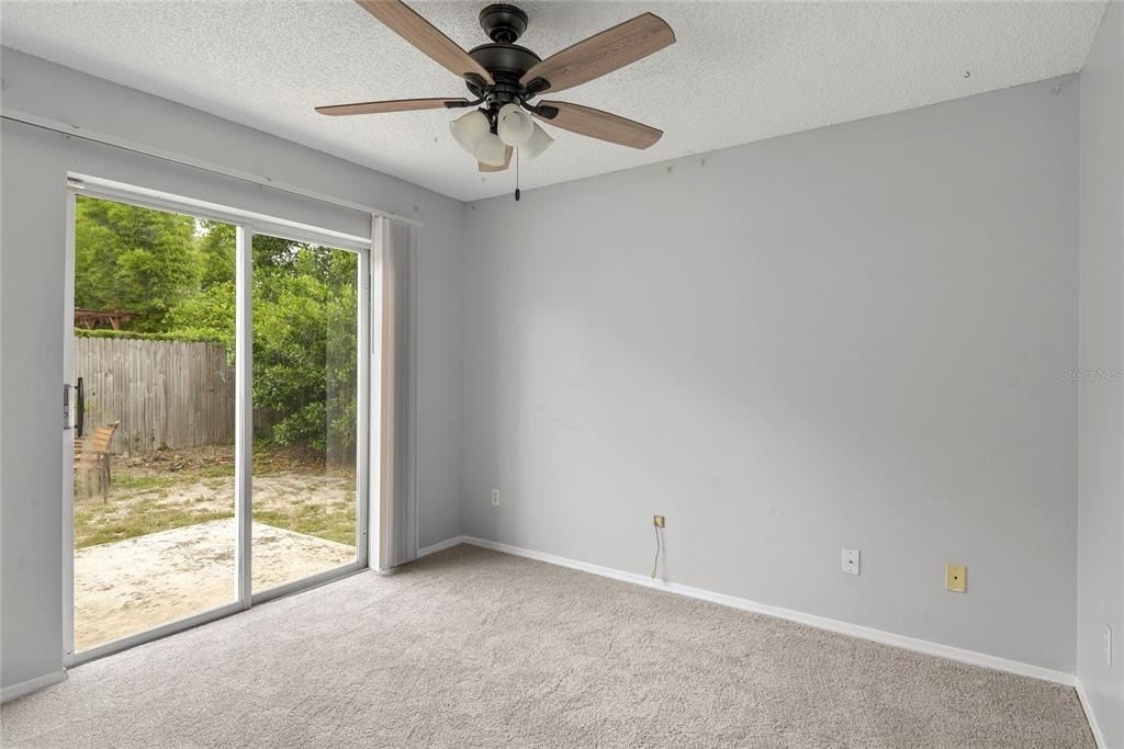 301 S Capen Ave - Photo 18