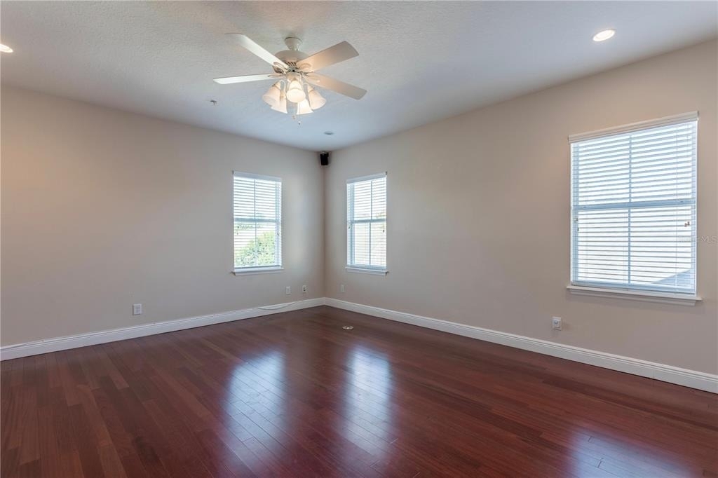 1608 Hanks Avenue - Photo 27