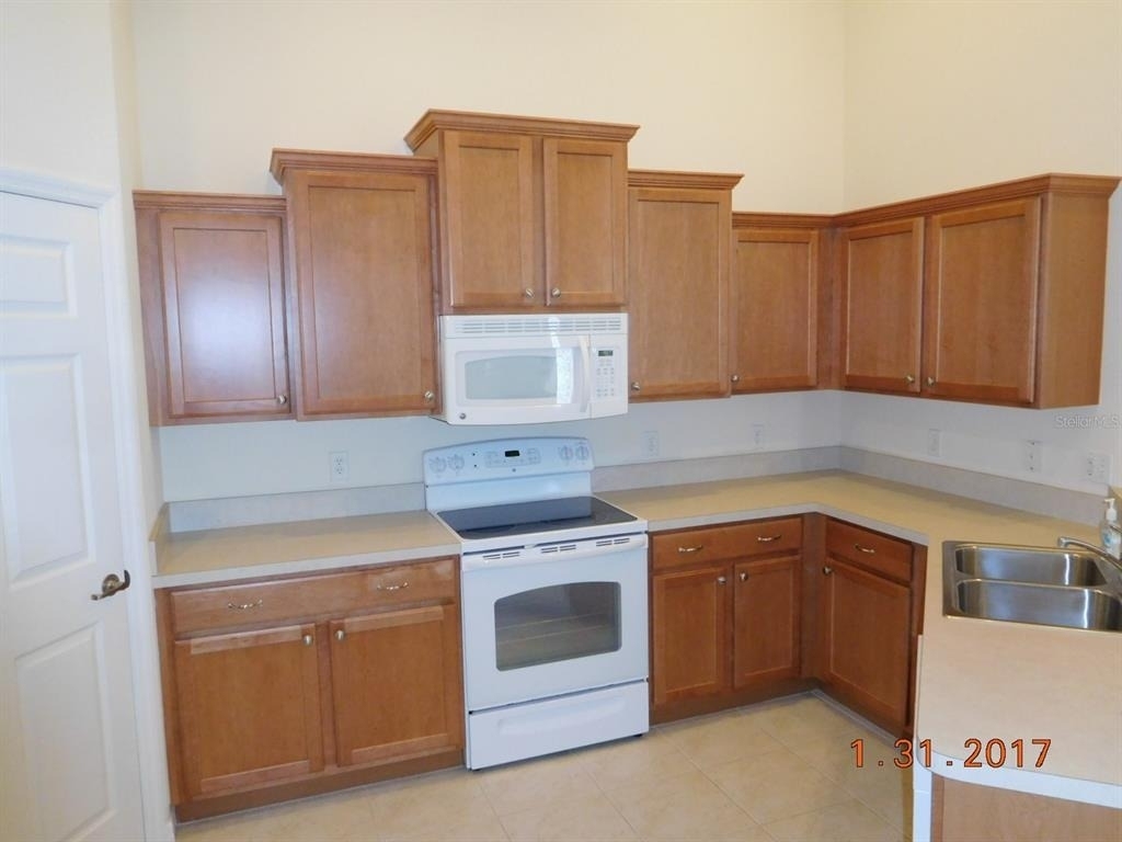 3670 Lakewood Boulevard - Photo 6