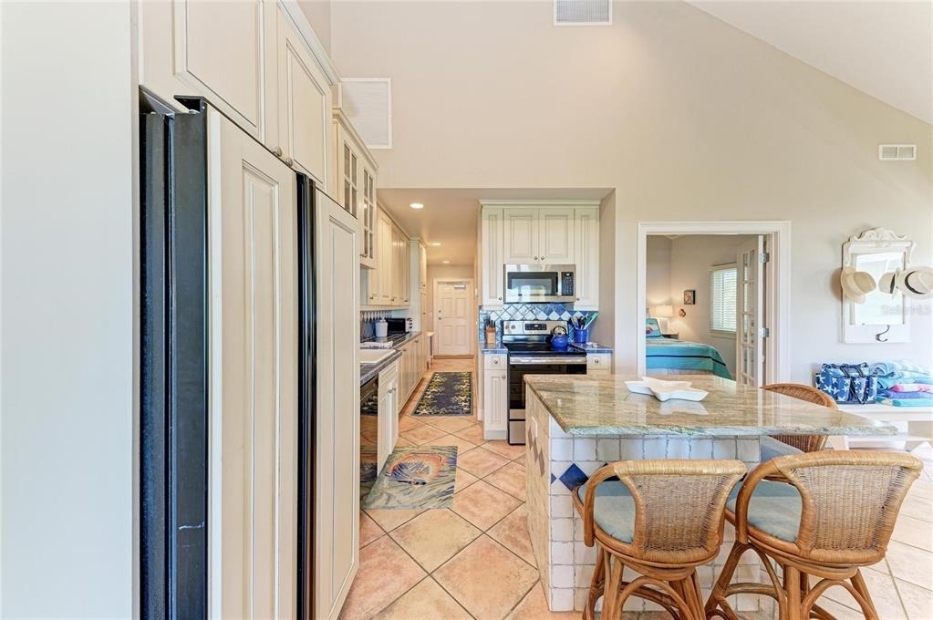 101 Palm Avenue - Photo 8