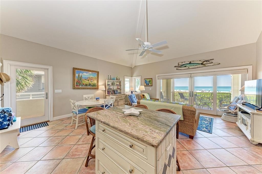 101 Palm Avenue - Photo 11