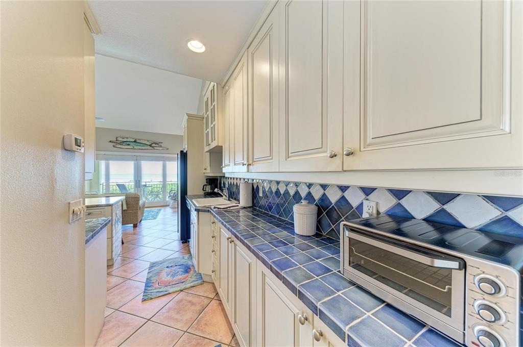 101 Palm Avenue - Photo 10