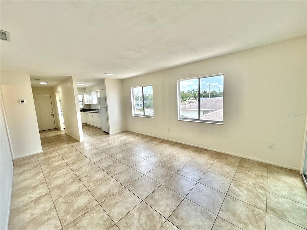 4224 62nd Street W - Photo 2