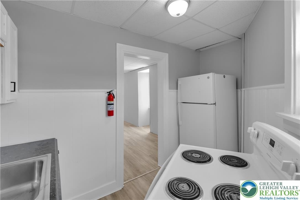 149 W Ridge Street W - Photo 18