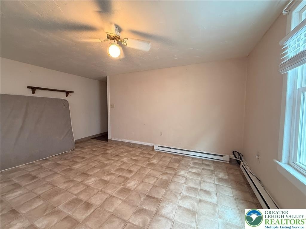 213 E Bertsch Street - Photo 5