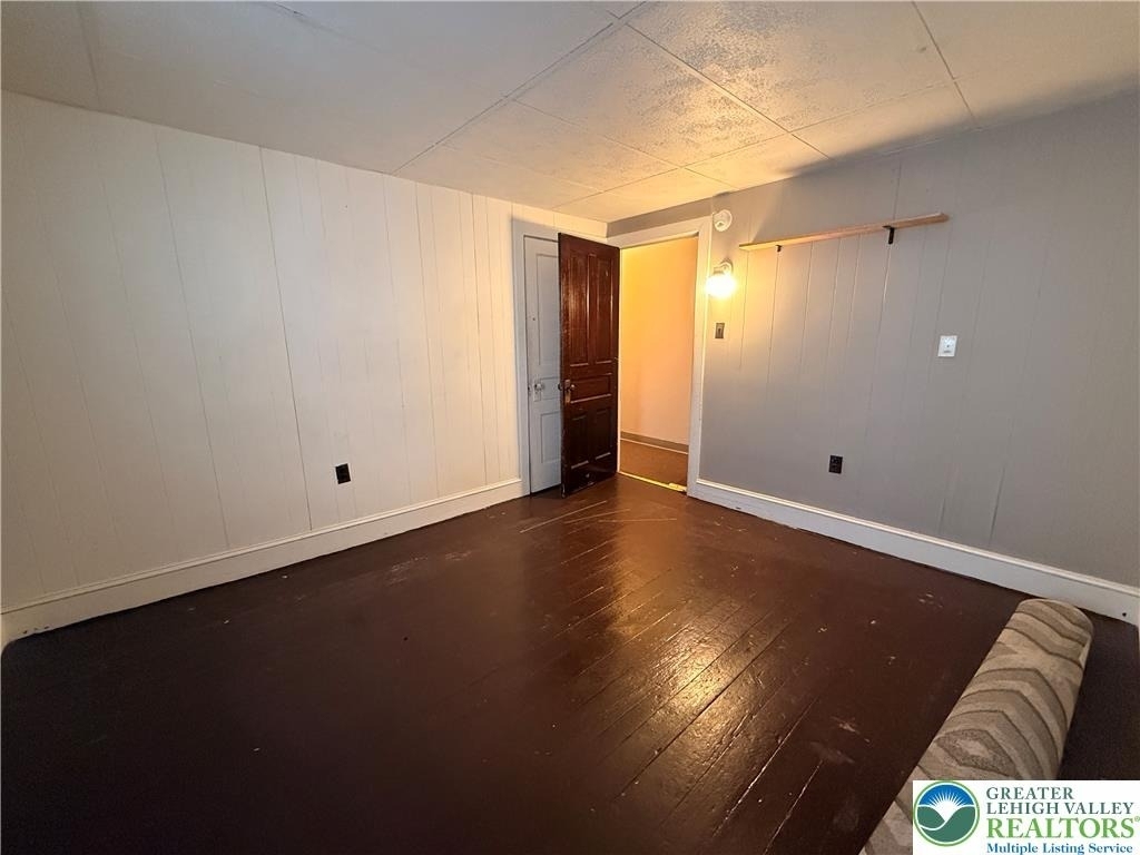 213 E Bertsch Street - Photo 10