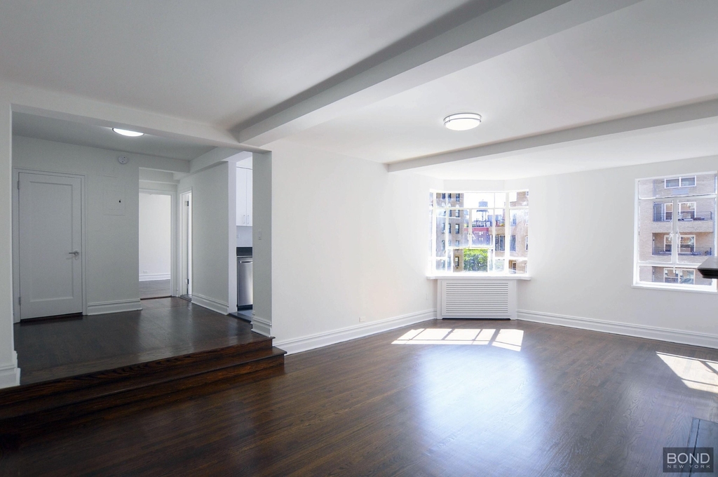5th Avenue - Photo 1