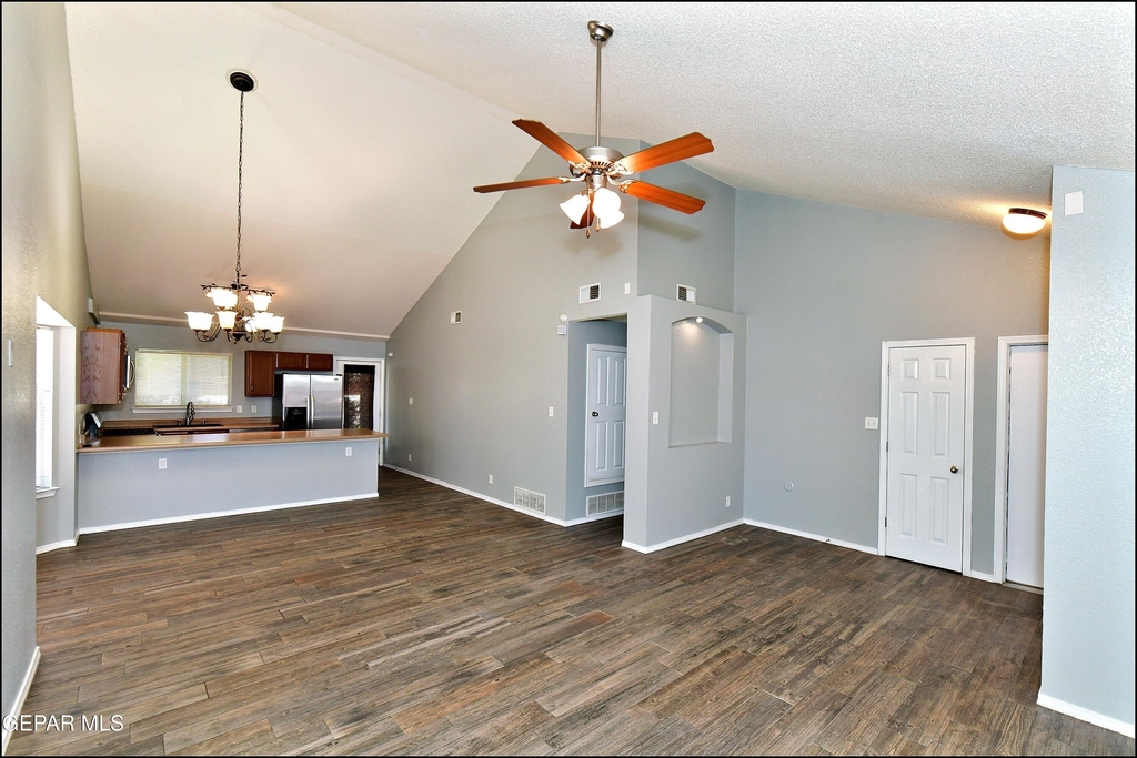 804 Margarita Street - Photo 8