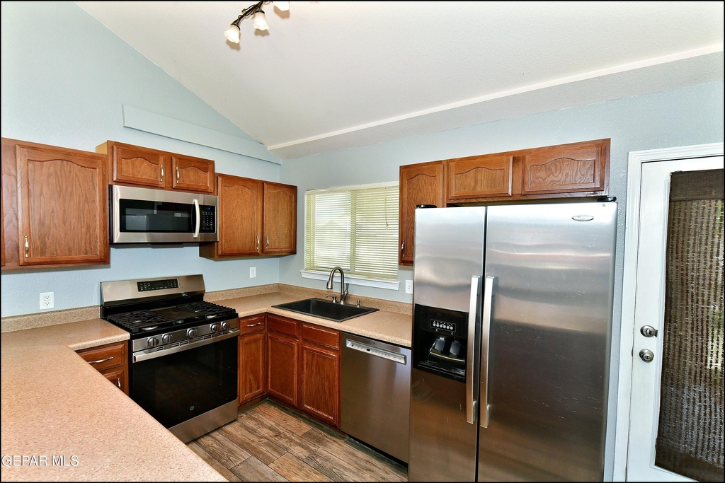 804 Margarita Street - Photo 16