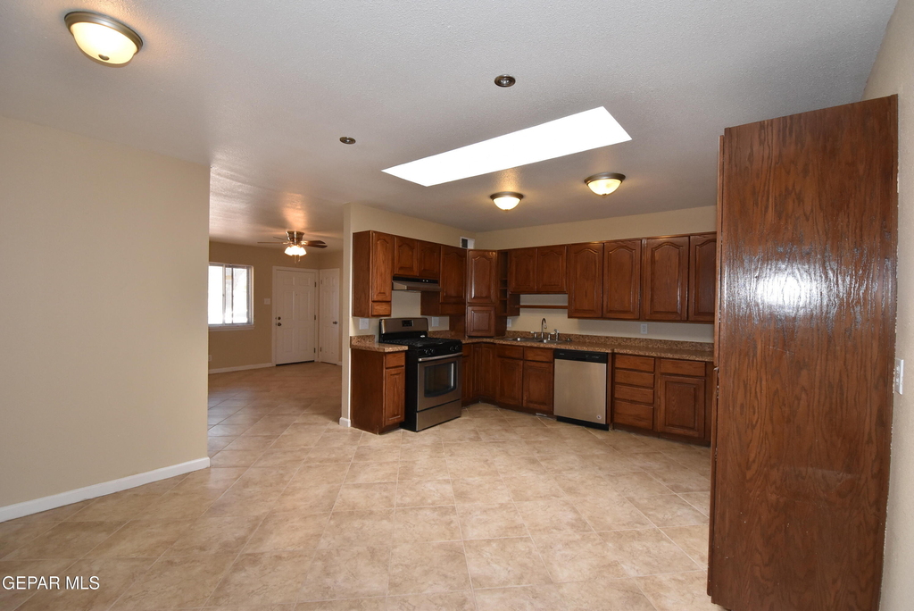 807 Poplar Street - Photo 10