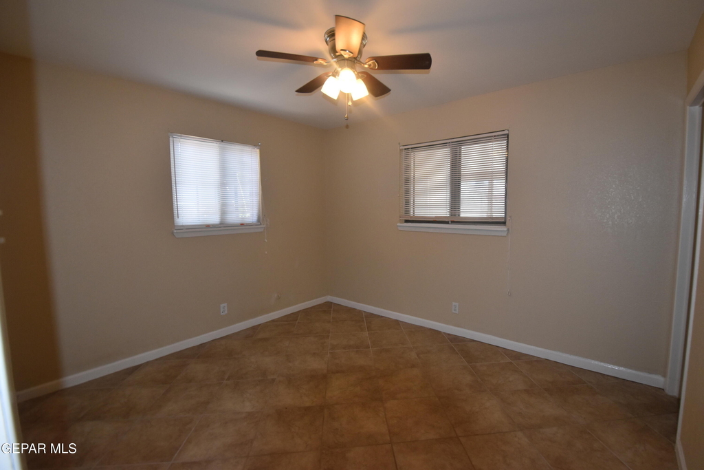807 Poplar Street - Photo 6