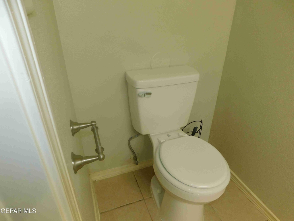 10021 Railroad Drive - Photo 5