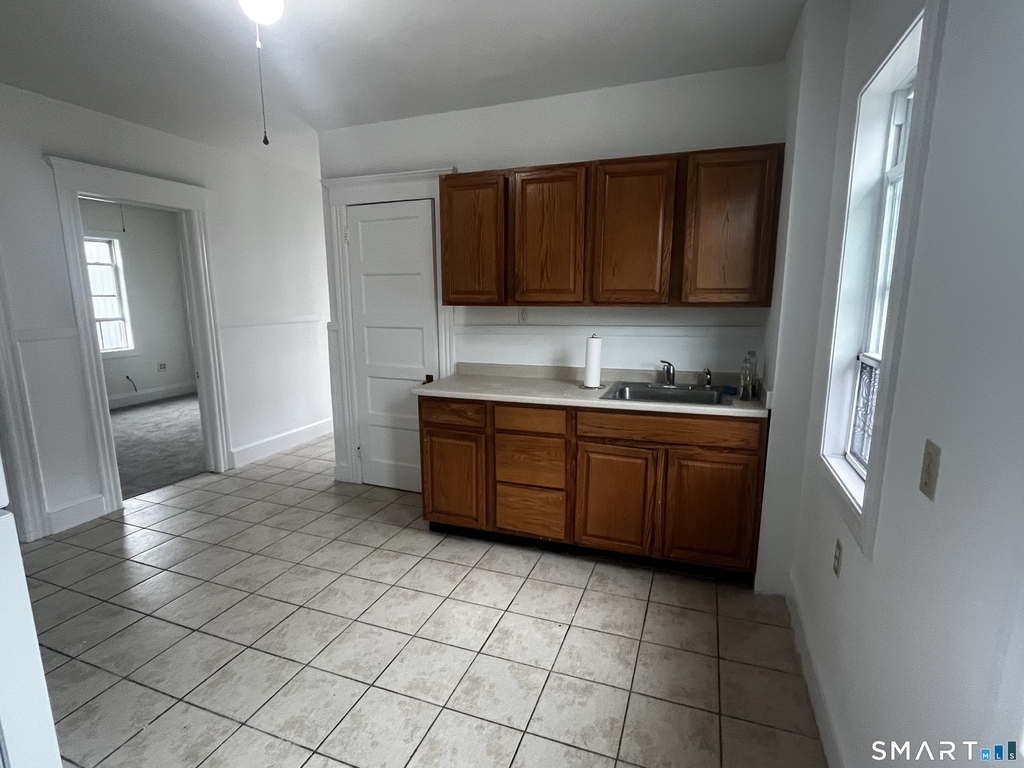 162 Connecticut Avenue - Photo 1