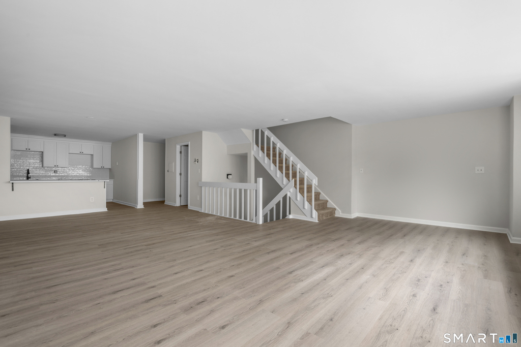 201 College Street - Photo 8