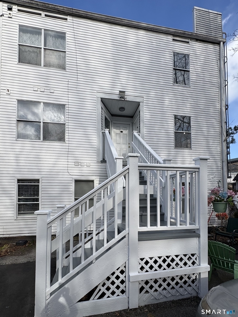 37 Greenwich Avenue - Photo 4