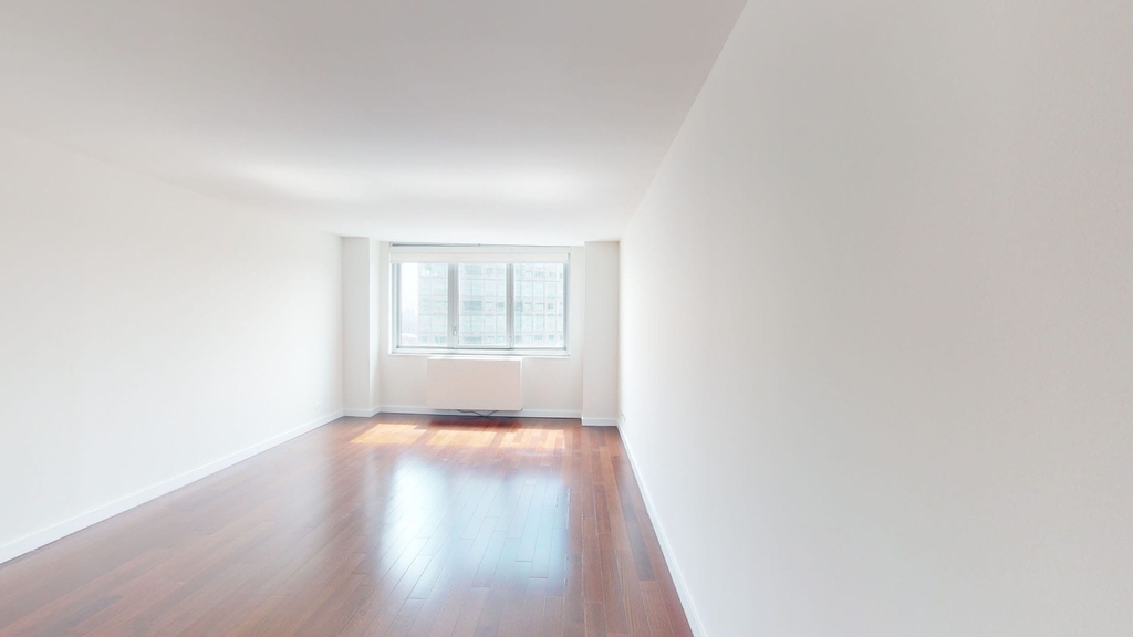 401 E 34th St - Photo 2