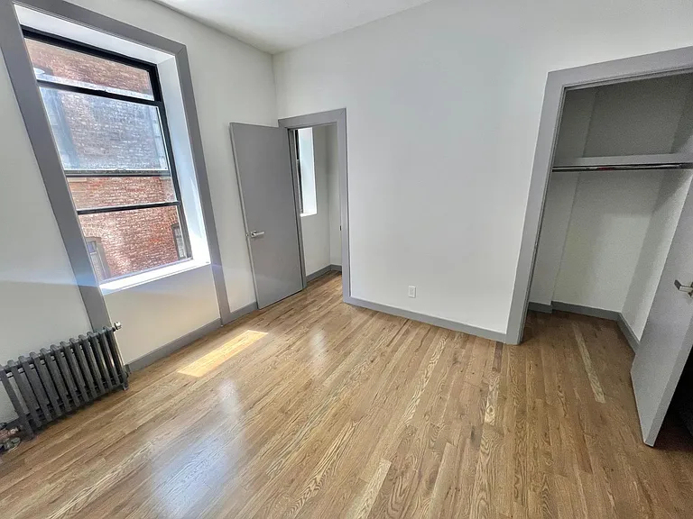 550 West 157th Street - Large rooms - Photo 0