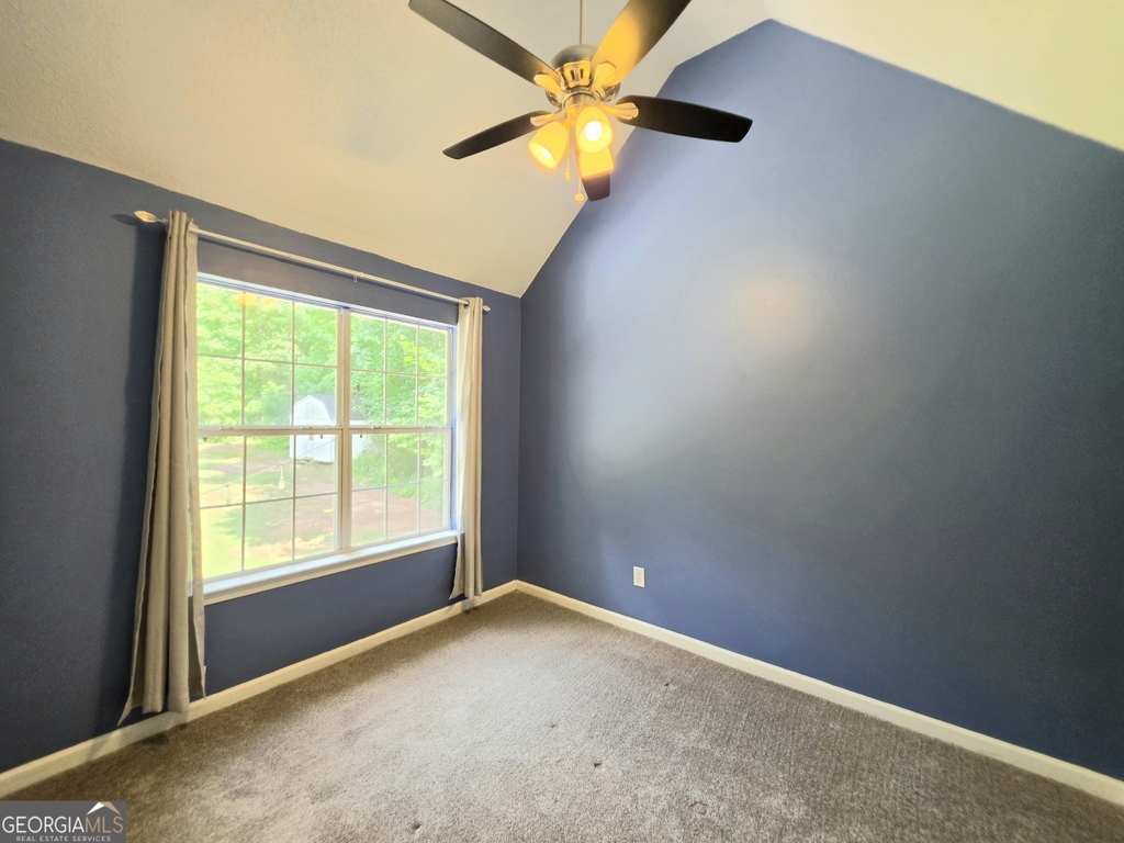241 Hamilton Drive - Photo 11