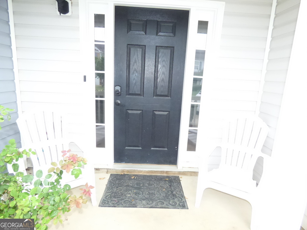 1465 April Lane - Photo 5